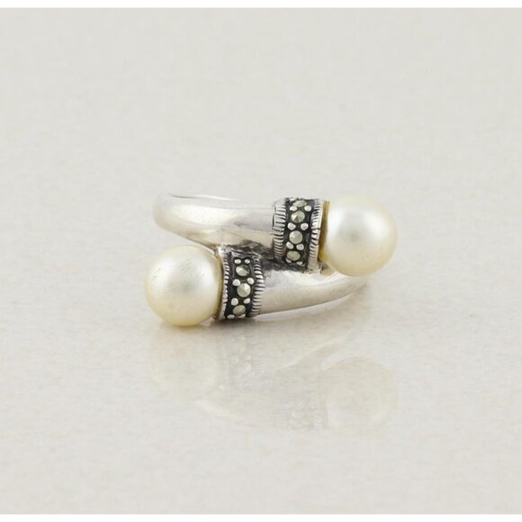 Sterling Silver Pearl and Marcasite Bypass Ring Size 6 3/4 - Picture 1 of 7